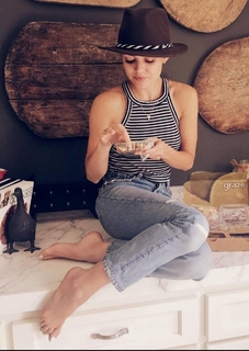 Lucy Hale feet photo thumbnail