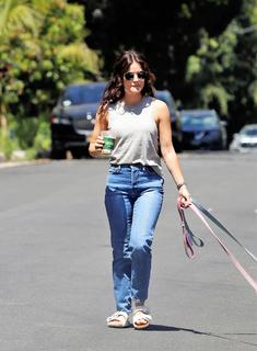 Lucy Hale feet photo thumbnail