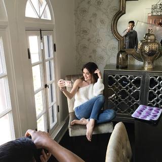 Lucy Hale feet photo thumbnail