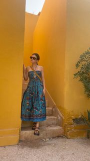 Lucy Hale feet photo thumbnail