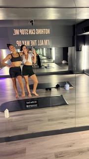 Lucy Hale feet photo thumbnail