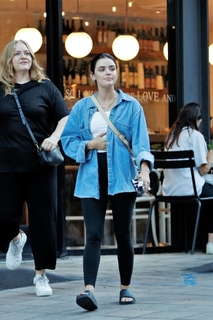 Lucy Hale feet photo thumbnail