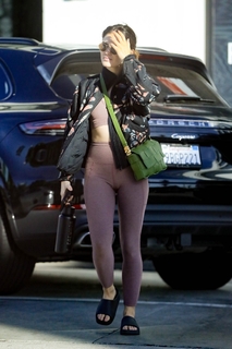 Lucy Hale feet photo thumbnail