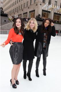 Lucy Hale feet photo thumbnail