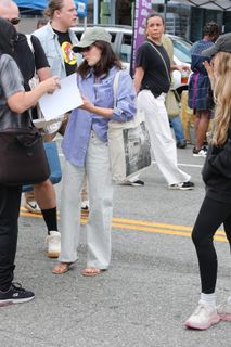 Lucy Hale feet photo 5