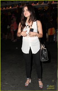 Lucy Hale feet photo thumbnail
