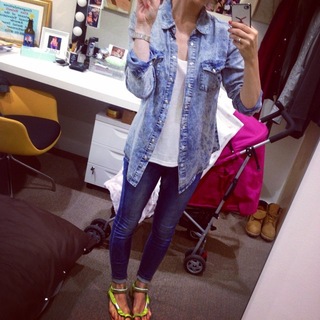 Lucy-Jo Hudson feet photo 8