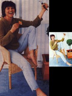 Lucy Lawless feet photo thumbnail