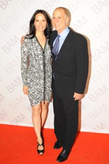Lucy Liu feet photo thumbnail