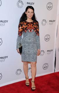 Lucy Liu feet photo thumbnail