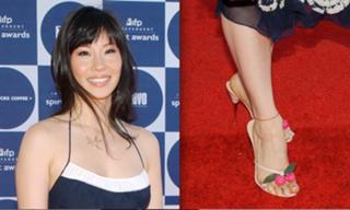 Lucy Liu feet photo thumbnail