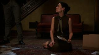 Lucy Liu feet photo thumbnail