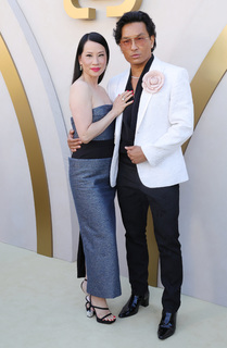 Lucy Liu feet photo thumbnail