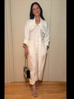 Lucy Liu feet photo thumbnail