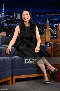 Lucy Liu feet photo 2