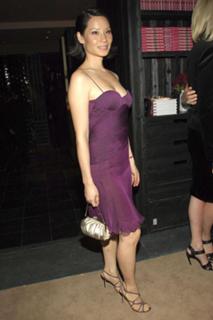 Lucy Liu feet photo thumbnail