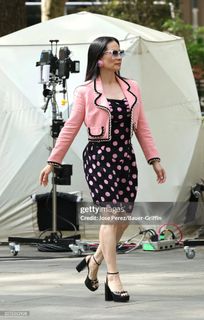 Lucy Liu feet photo 12