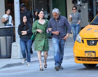 Lucy Liu feet photo 8