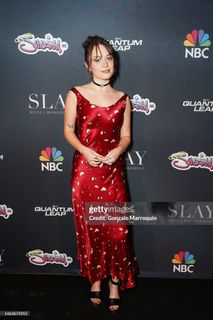 Lucy Loken feet photo 20