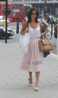 Lucy Mecklenburgh feet photo thumbnail