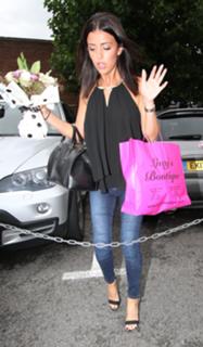 Lucy Mecklenburgh feet photo thumbnail