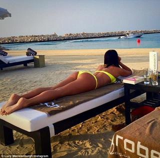 Lucy Mecklenburgh feet photo thumbnail