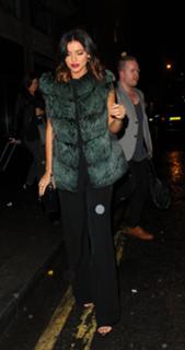 Lucy Mecklenburgh feet photo thumbnail