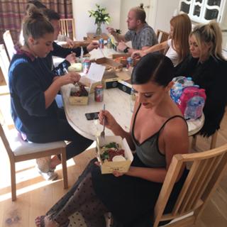 Lucy Mecklenburgh feet photo thumbnail