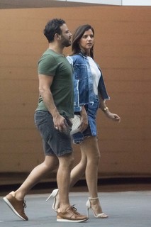 Lucy Mecklenburgh feet photo thumbnail