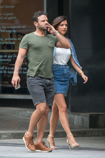 Lucy Mecklenburgh feet photo thumbnail