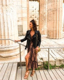 Lucy Mecklenburgh feet photo thumbnail
