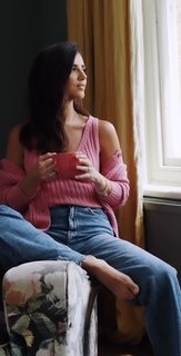 Lucy Mecklenburgh feet photo thumbnail