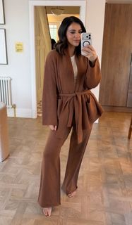 Lucy Mecklenburgh feet photo 3