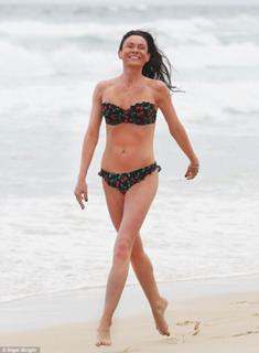 Lucy Pargeter feet photo 4
