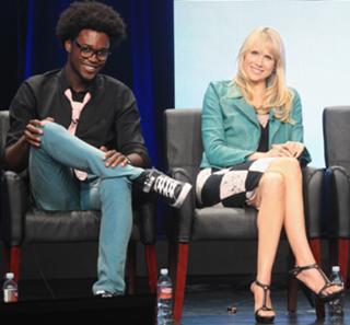 Lucy Punch feet photo thumbnail