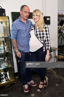 Lucy Punch feet photo thumbnail