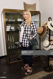 Lucy Punch feet photo thumbnail