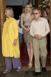 Lucy Punch feet photo thumbnail