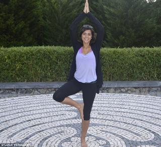 Lucy Verasamy feet photo 2