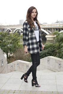 Lucy Watson feet photo thumbnail