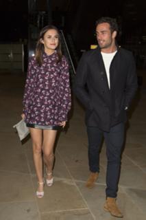 Lucy Watson feet photo thumbnail