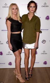 Lucy Watson feet photo thumbnail