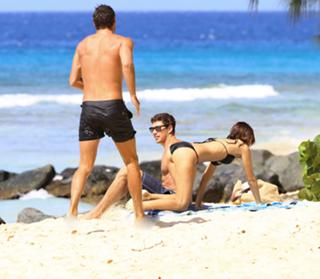 Lucy Watson feet photo thumbnail