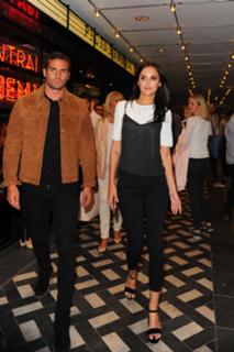 Lucy Watson feet photo thumbnail