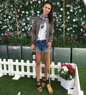 Lucy Watson feet photo thumbnail