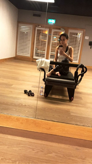 Lucy Watson feet photo thumbnail