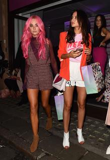 Lucy Watson feet photo thumbnail