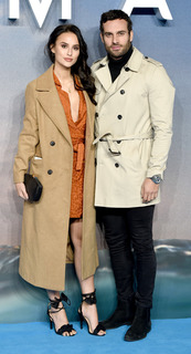 Lucy Watson feet photo thumbnail