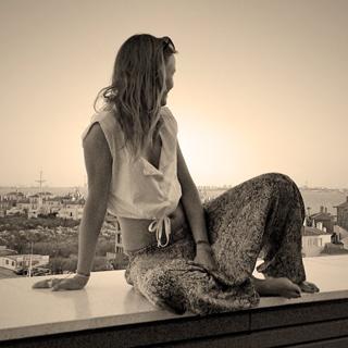 Lucía Guerrero feet photo 2