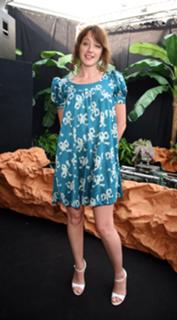 Ludivine Sagnier feet photo thumbnail